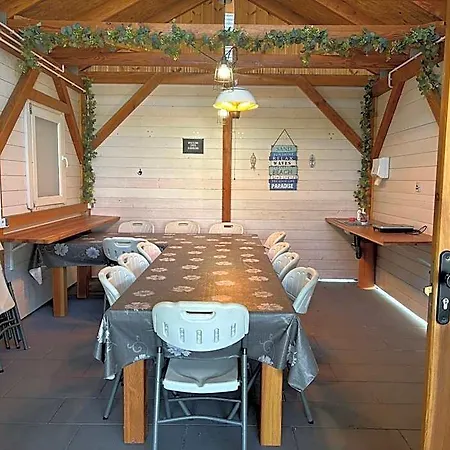 Camp Nord Resort- Komfortowe Centrum 山林小屋