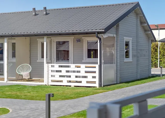 Lodge Camp Nord Mielno Resort- Komfortowe Domki Centrum