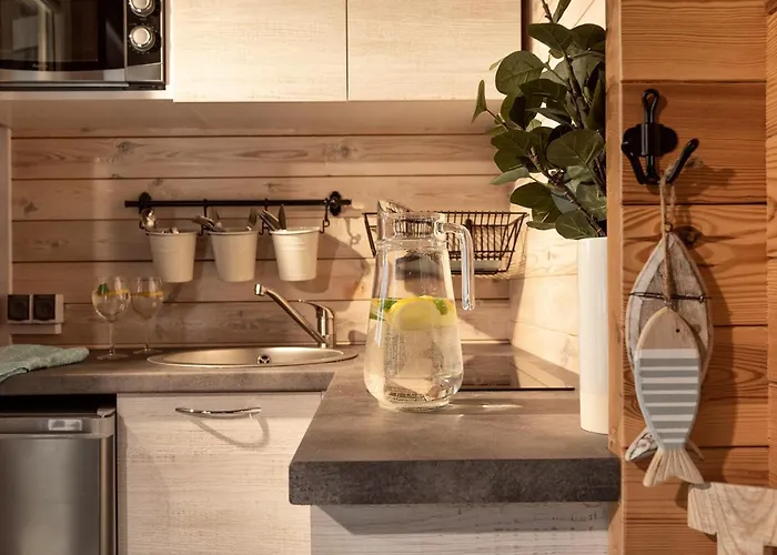 Camp Nord Mielno Resort- Komfortowe Domki Centrum Lodge *